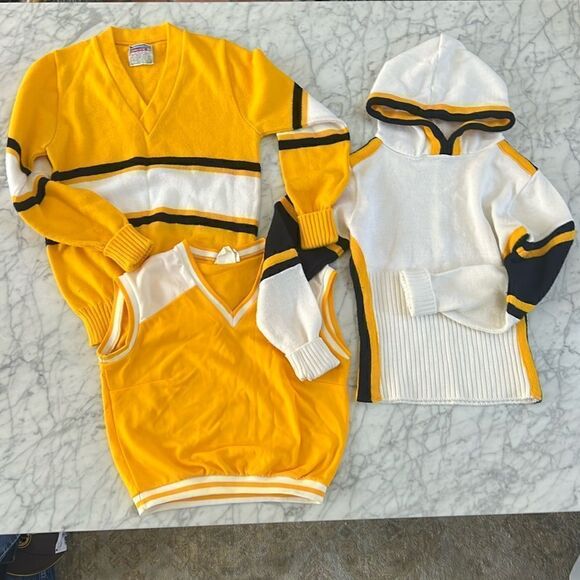 Vintage Cheerleader Sweatshirt Bundle Sz Small - Picture 1 of 16